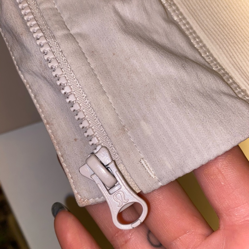 Lululemon athletic jacket 🤍